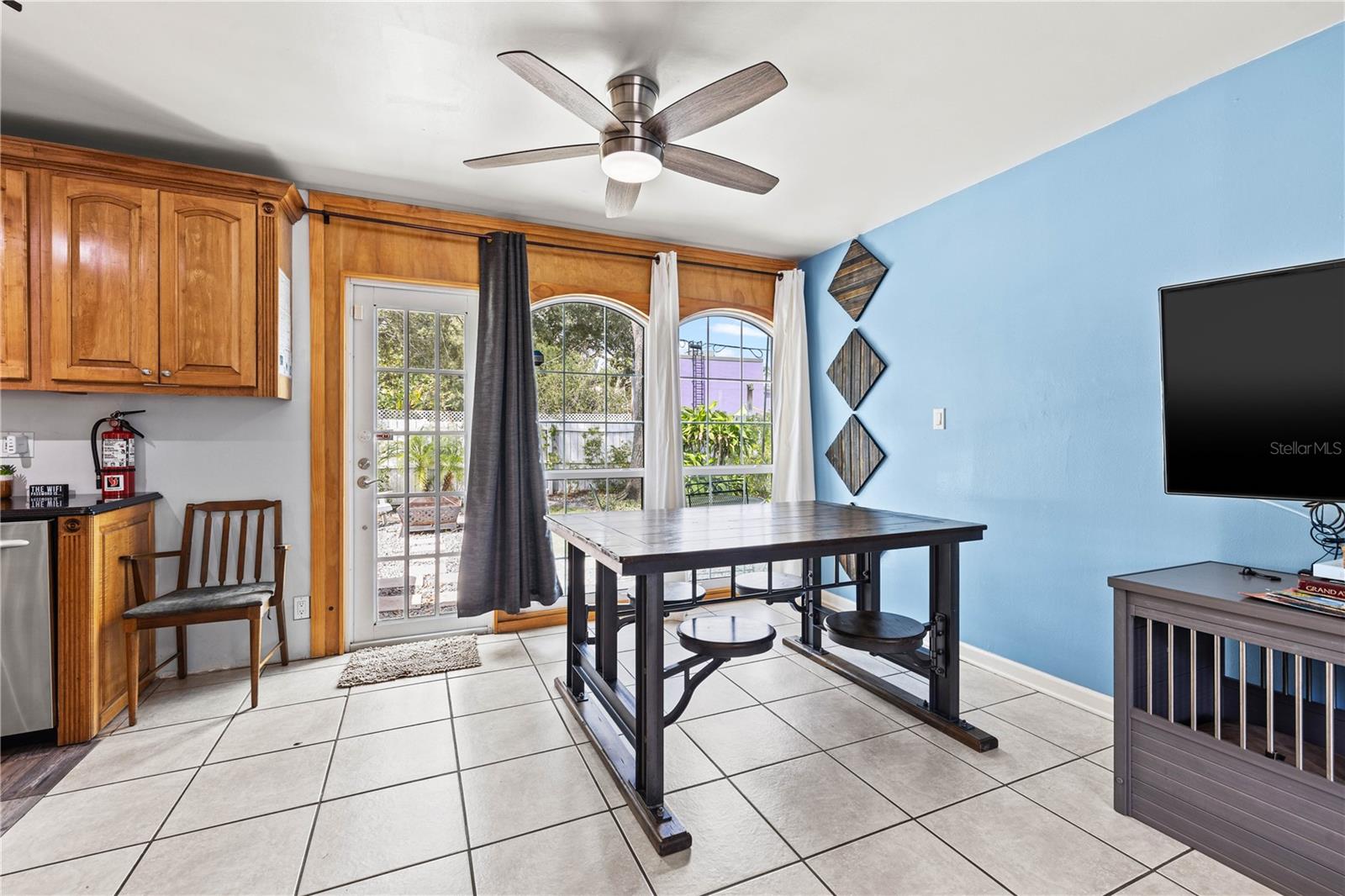 3123 W MARLIN AVE — photo 42