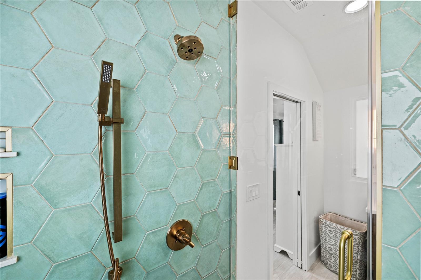 3123 W MARLIN AVE — photo 18