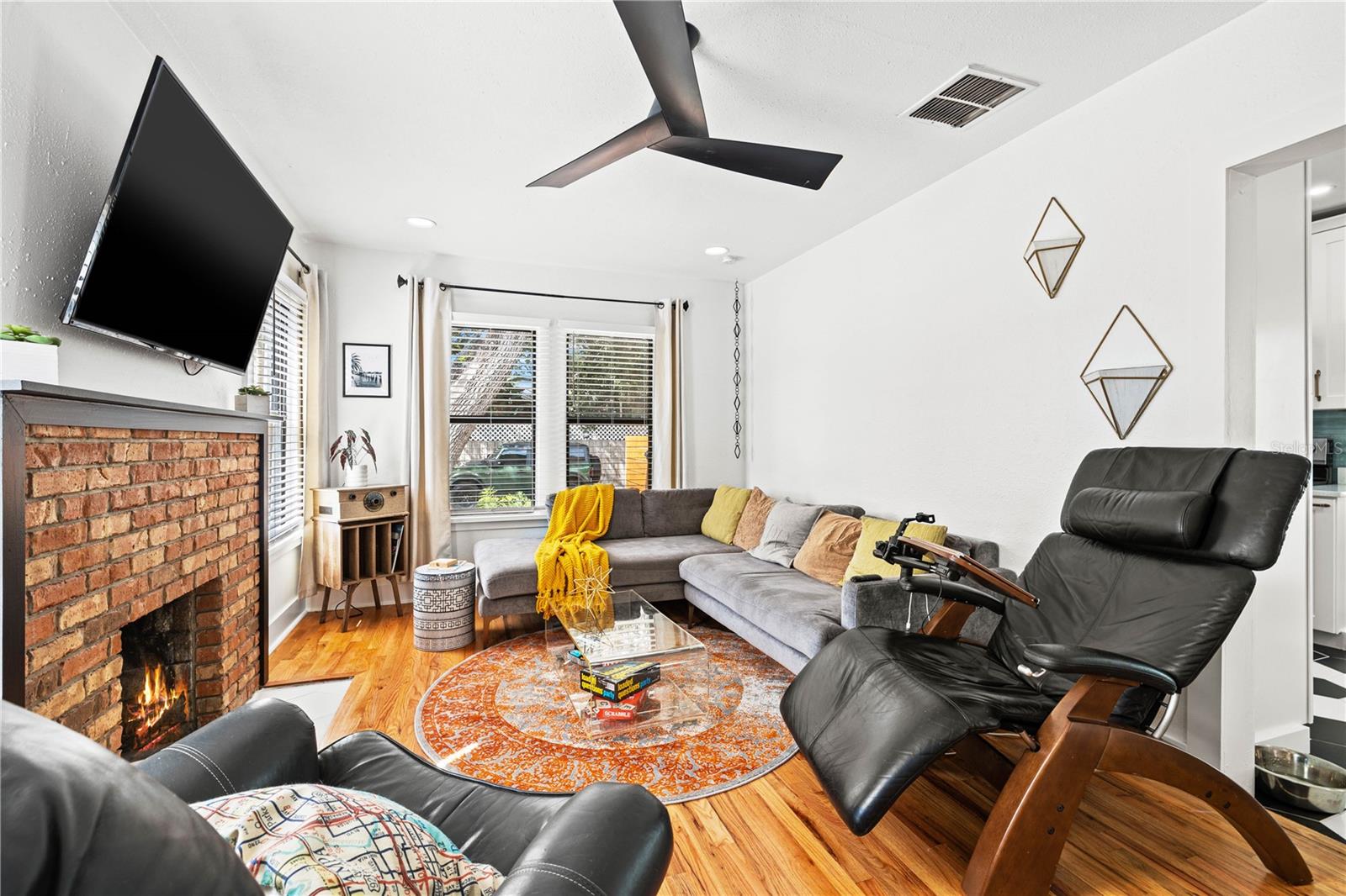 3123 W MARLIN AVE — photo 5