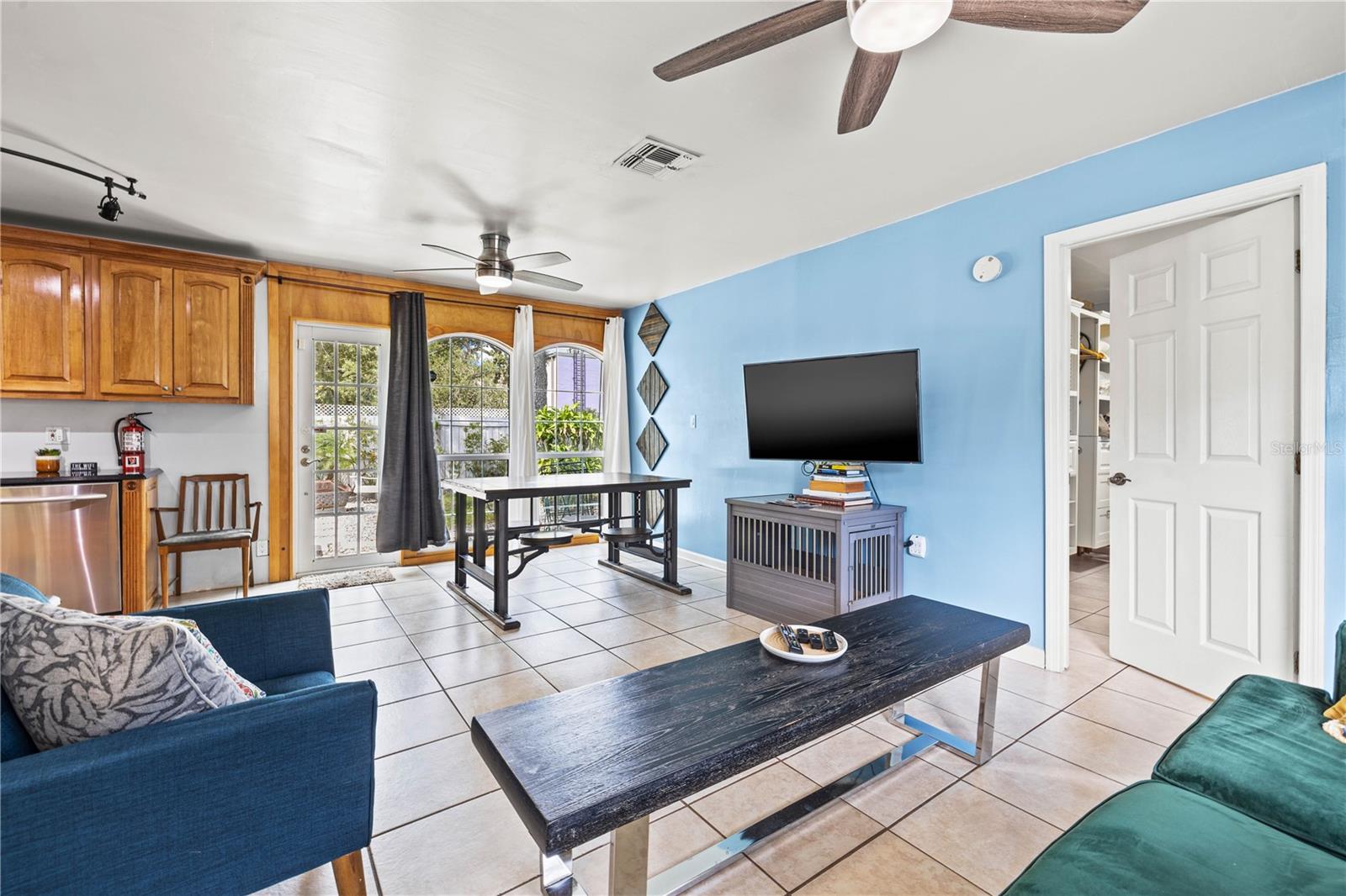 3123 W MARLIN AVE — photo 45