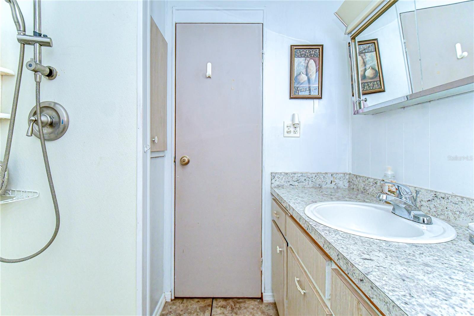6046 HARRIET ST — photo 18