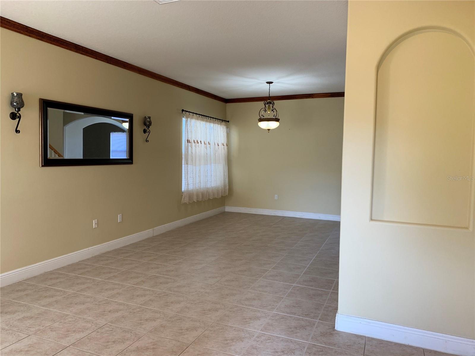 8810 CAMERON CREST DR — photo 13