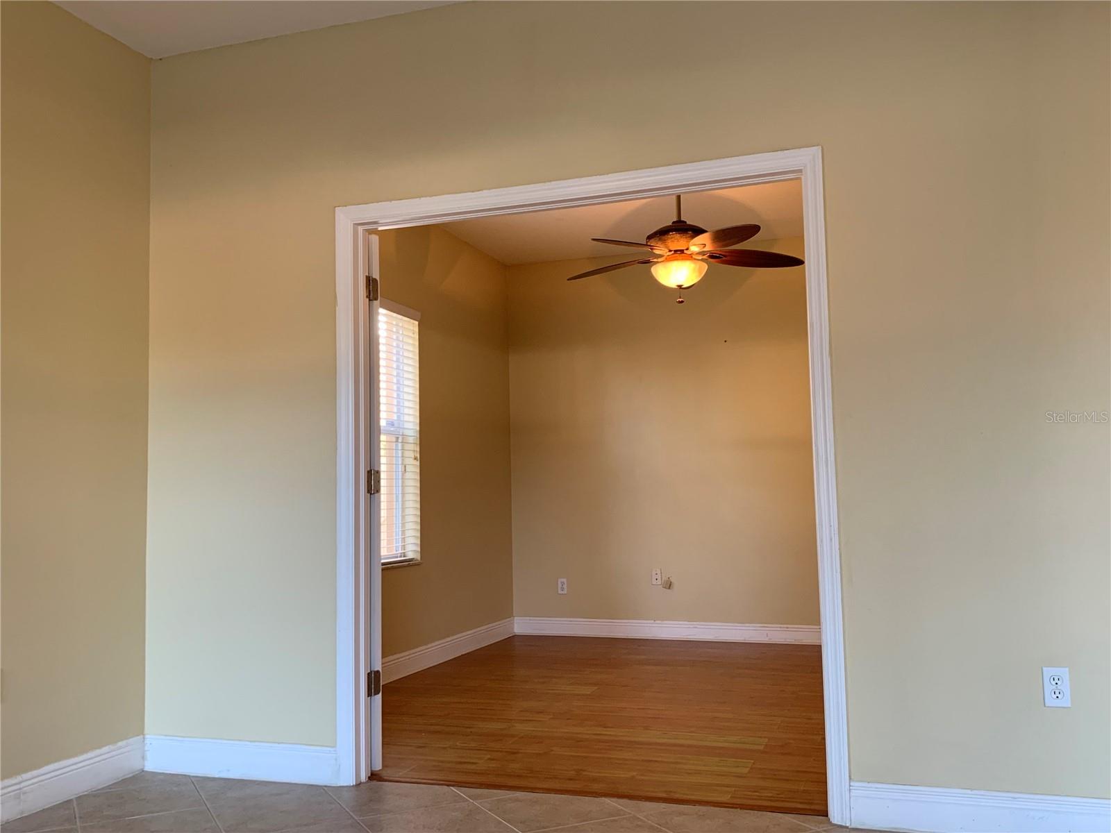 8810 CAMERON CREST DR — photo 19
