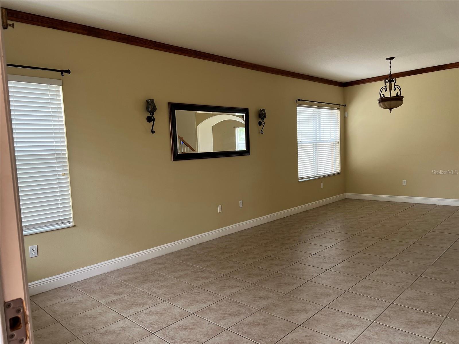 8810 CAMERON CREST DR — photo 14