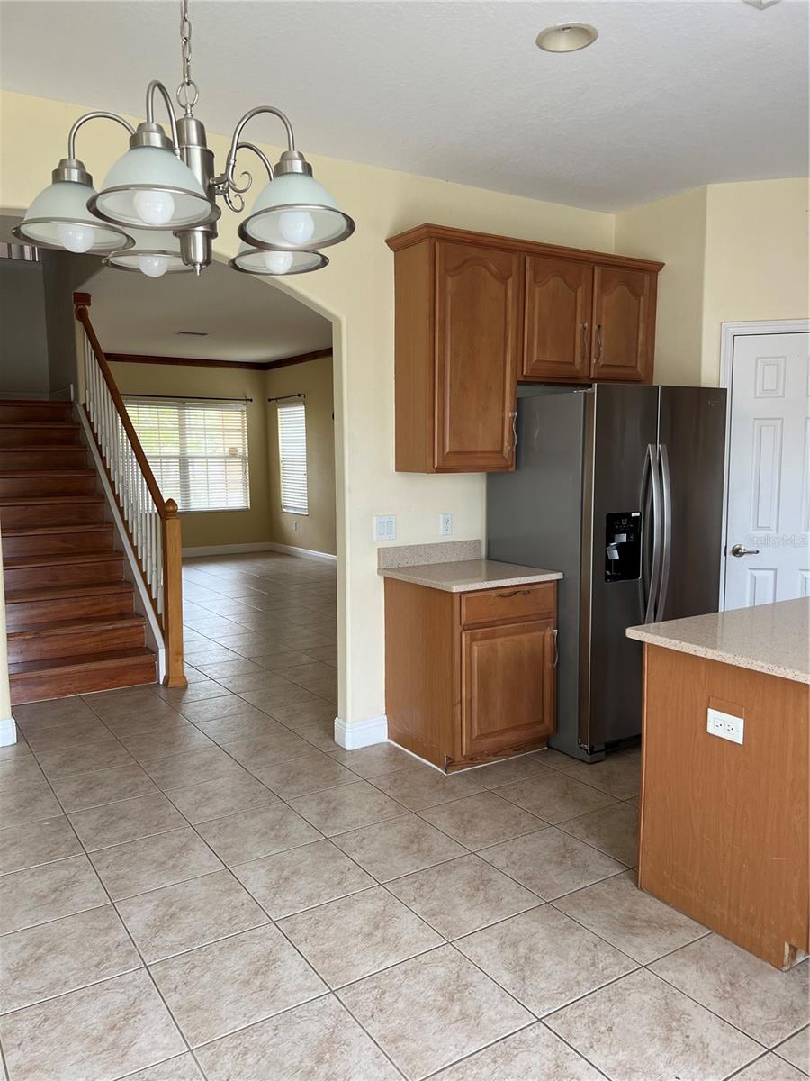 8810 CAMERON CREST DR — photo 12