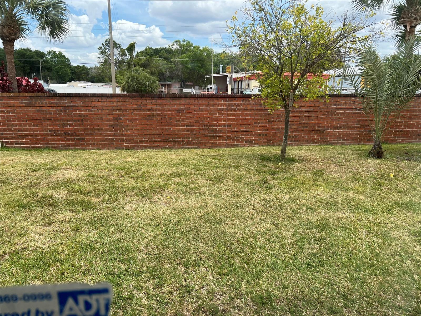 8810 CAMERON CREST DR — photo 30