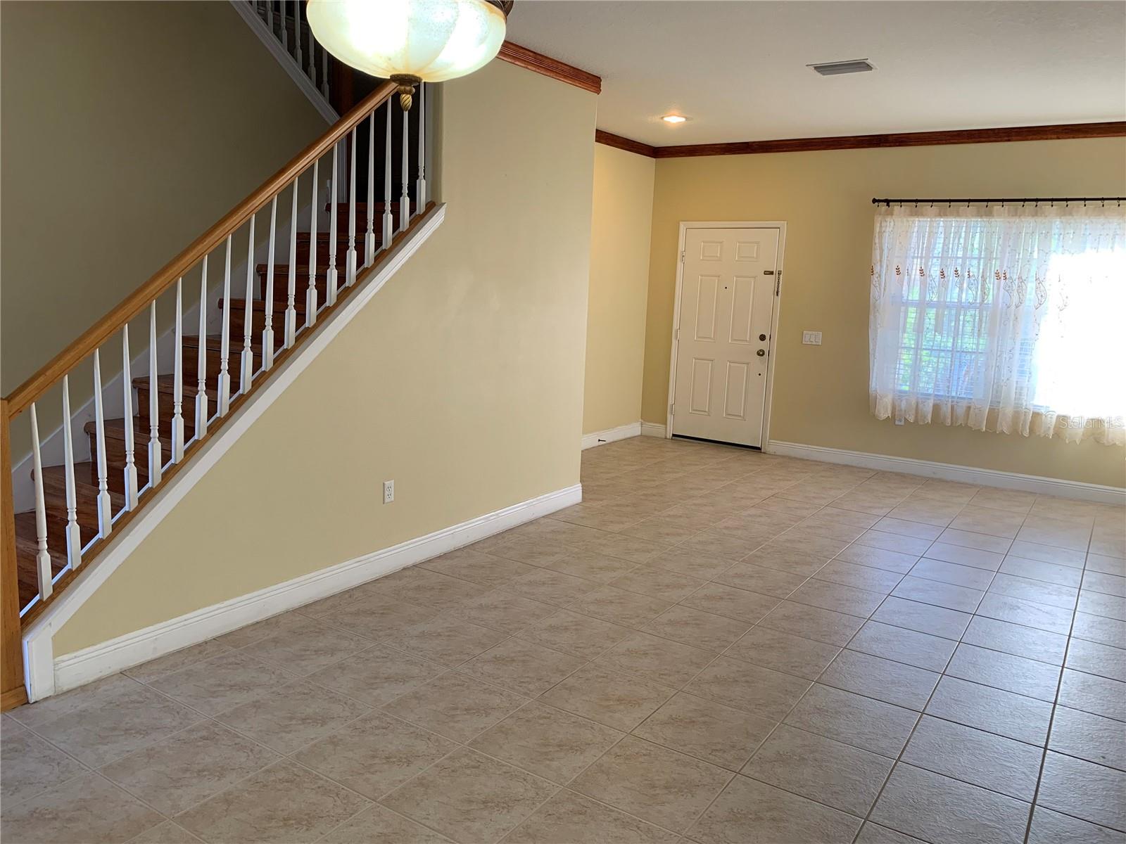 8810 CAMERON CREST DR — photo 15