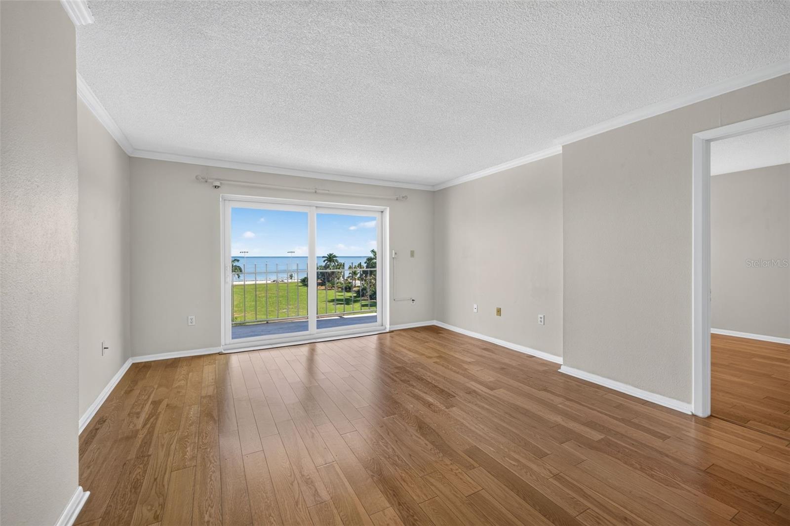 1120 N SHORE DR NE #502 — photo 8