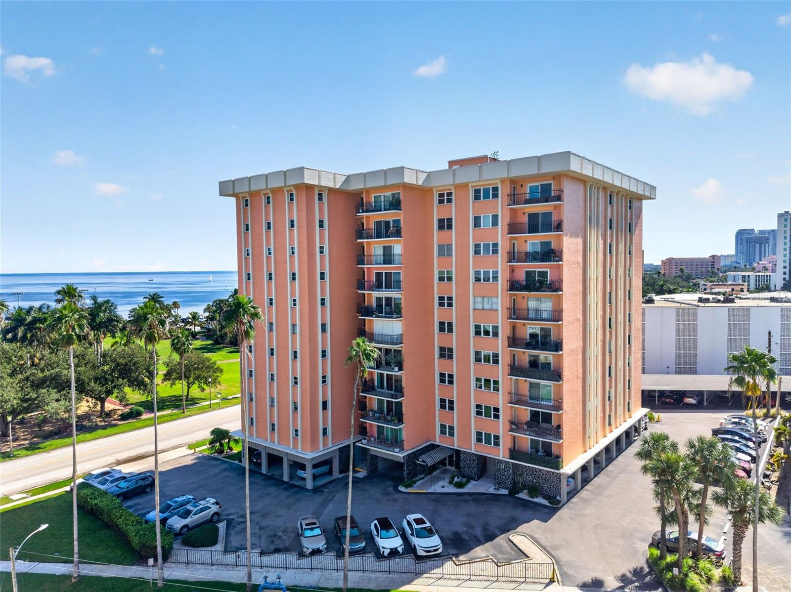 1120 N SHORE DR NE #502 — photo 28