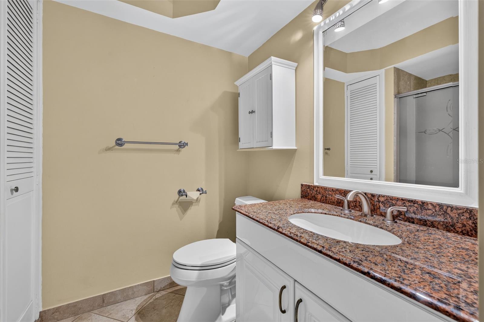 1120 N SHORE DR NE #502 — photo 15