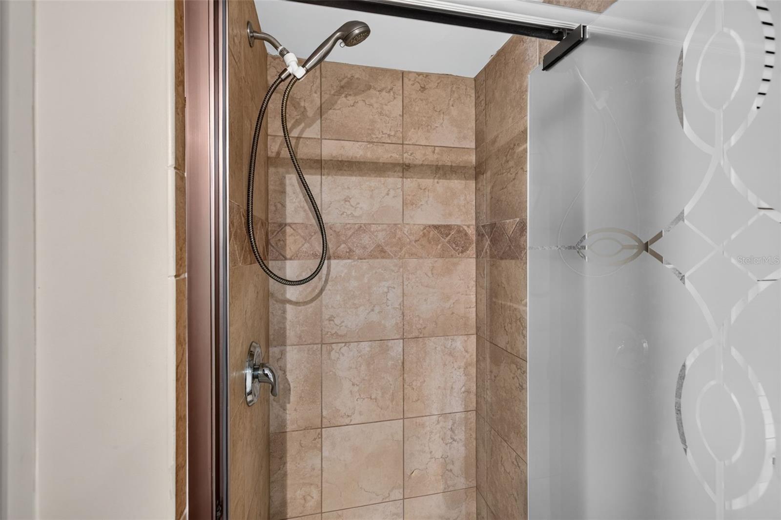 1120 N SHORE DR NE #502 — photo 16
