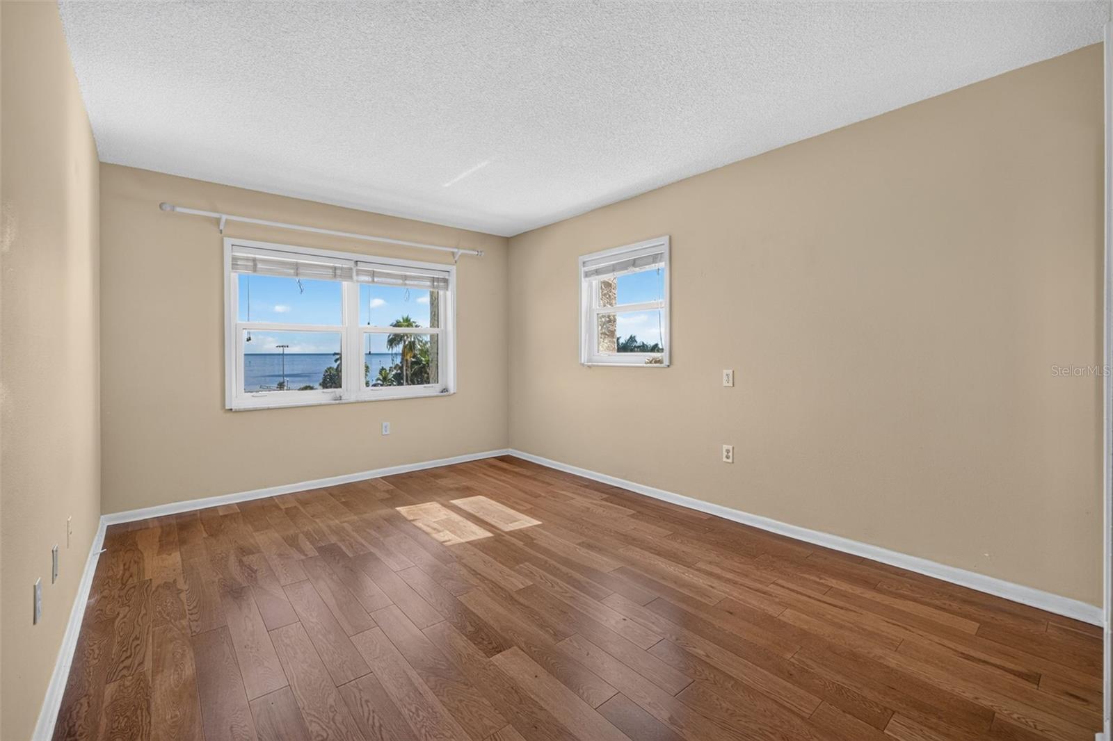 1120 N SHORE DR NE #502 — photo 10