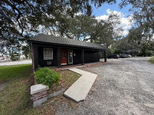 1223 W BRANDON BLVD — photo 2