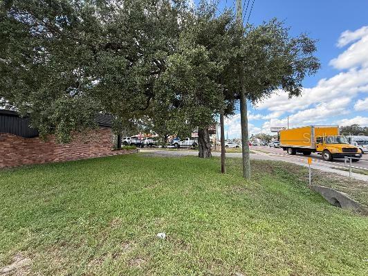 1223 W BRANDON BLVD — photo 4
