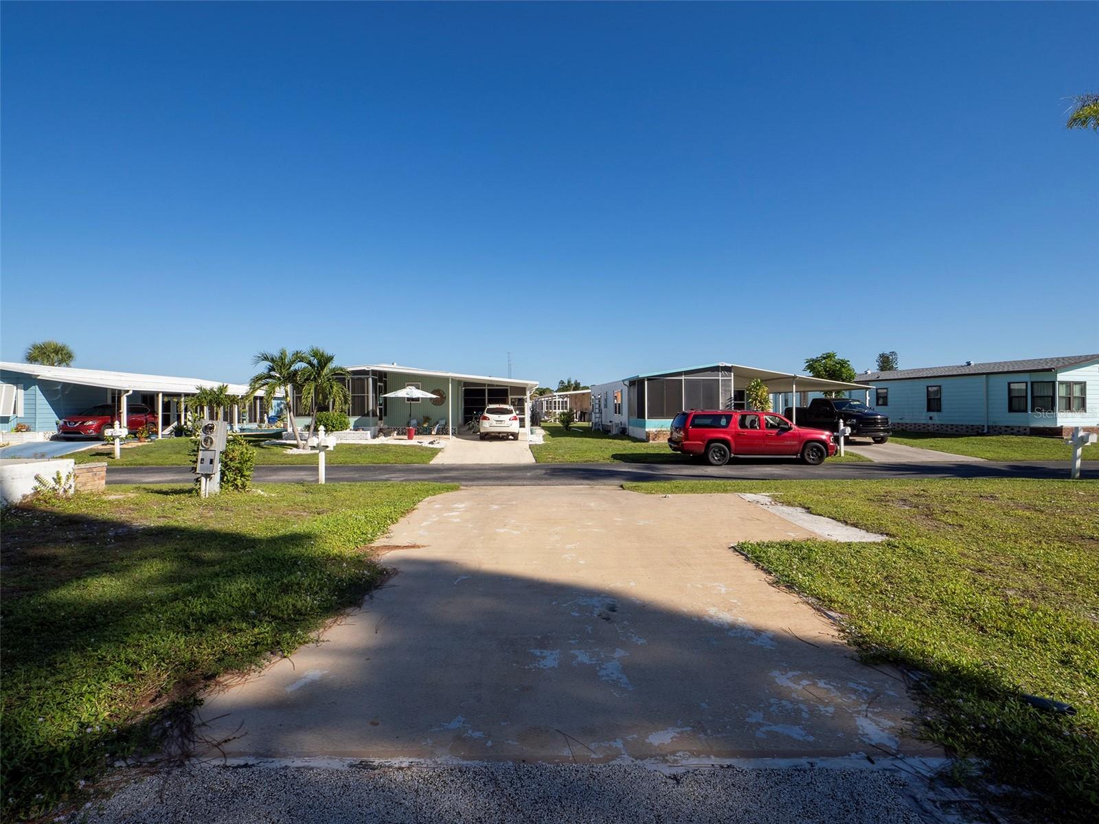 181 S FIJI CIR — photo 4