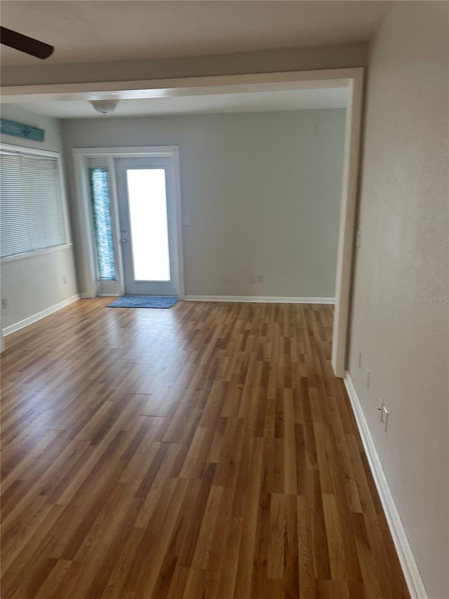 204 W 36TH ST W — photo 7