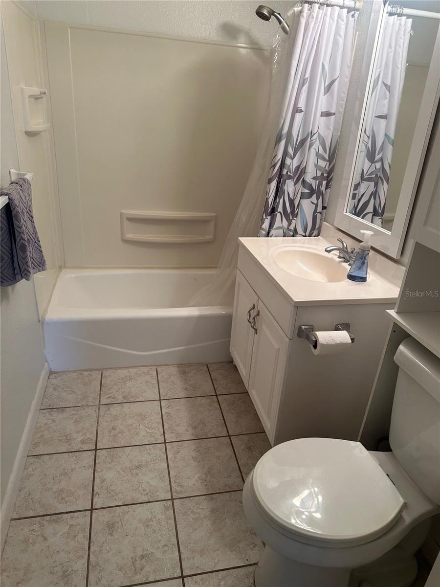 204 W 36TH ST W — photo 14