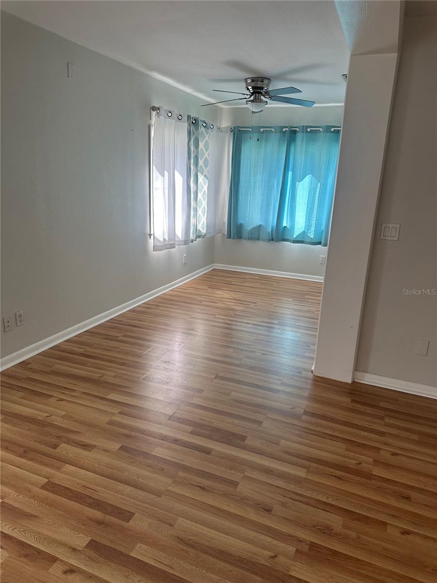 204 W 36TH ST W — photo 6