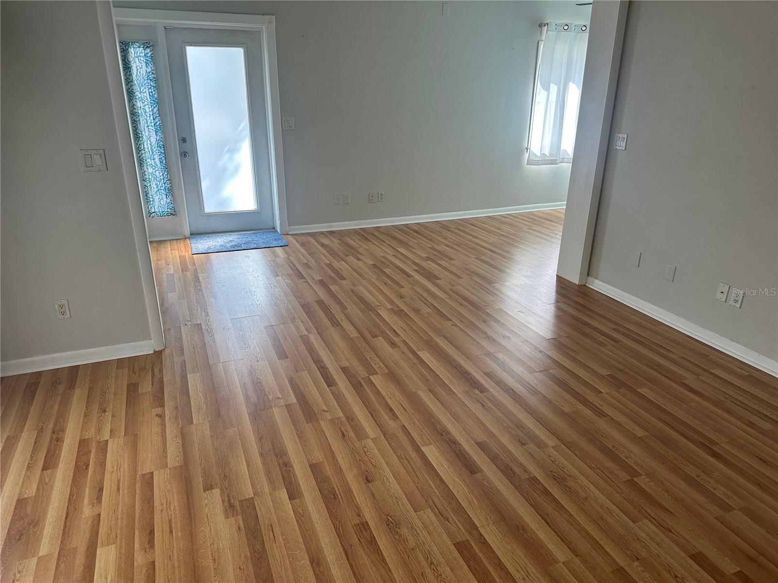 204 W 36TH ST W — photo 5