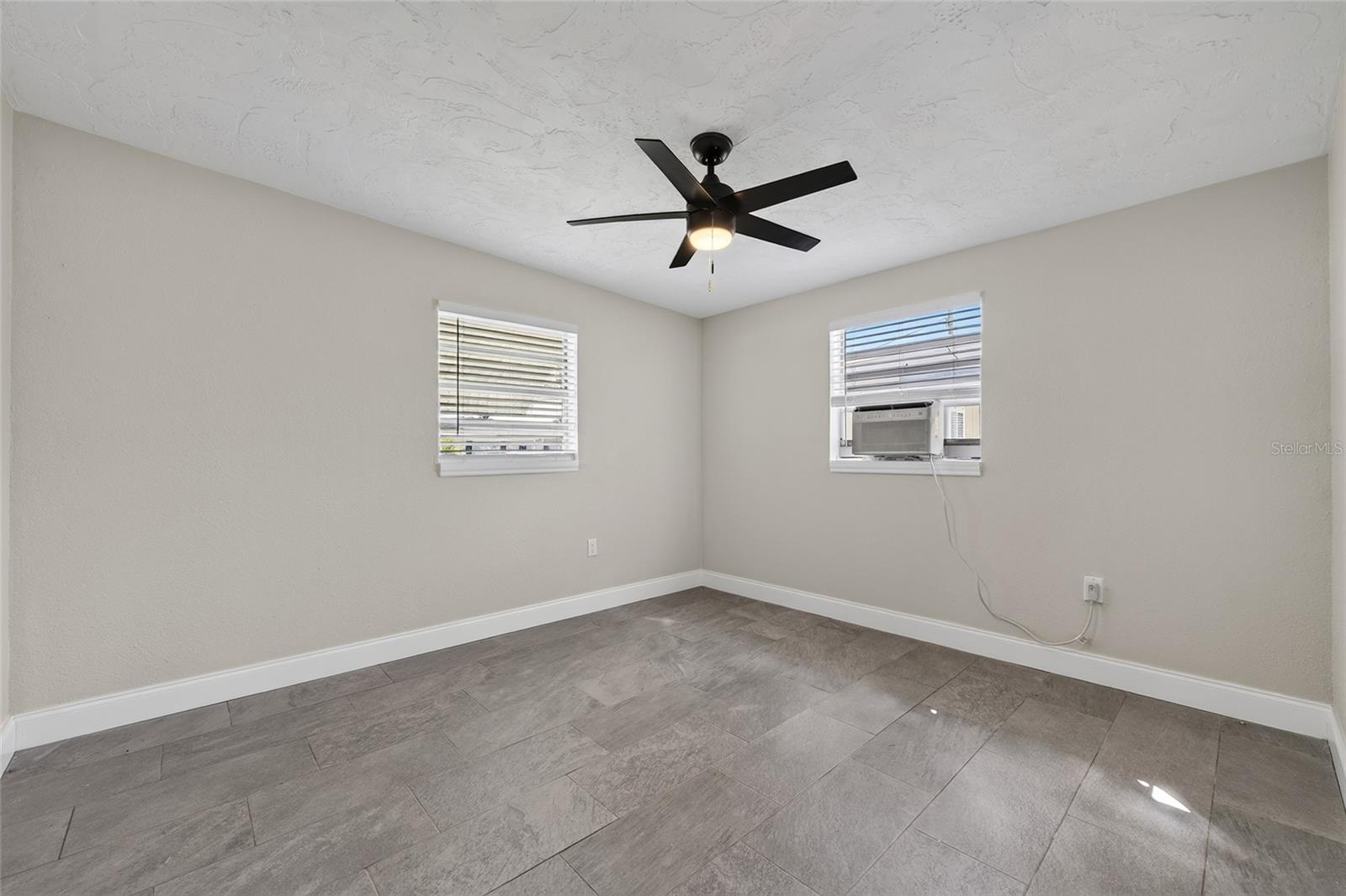 13309 CAROL DR — photo 30