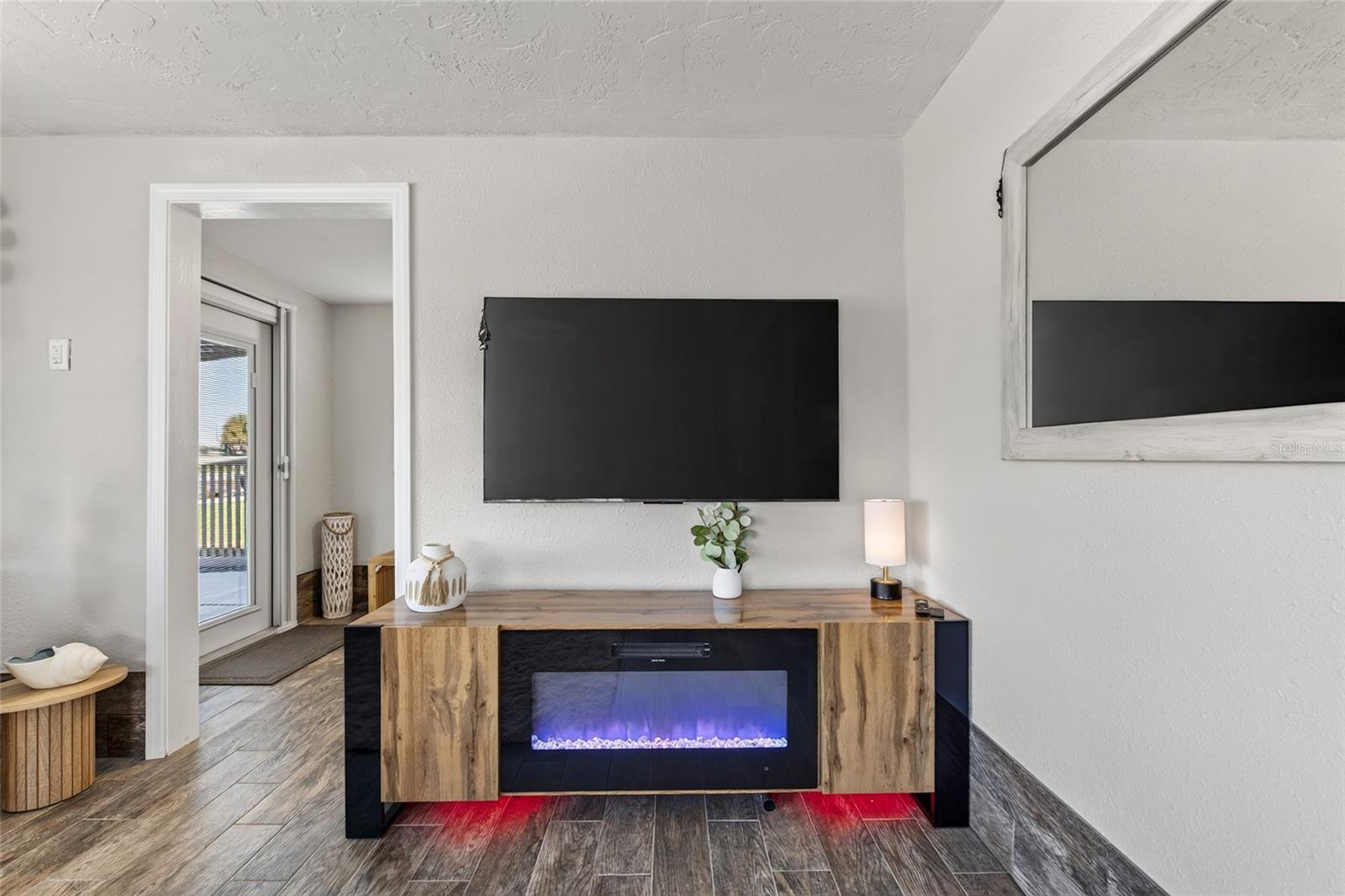 13309 CAROL DR — photo 18