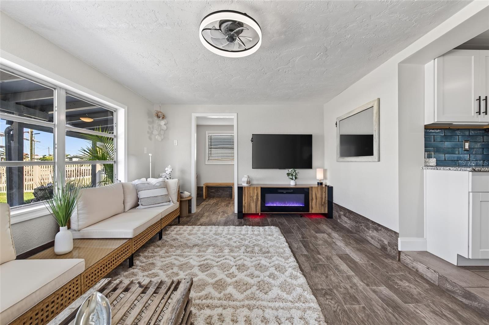 13309 CAROL DR — photo 14