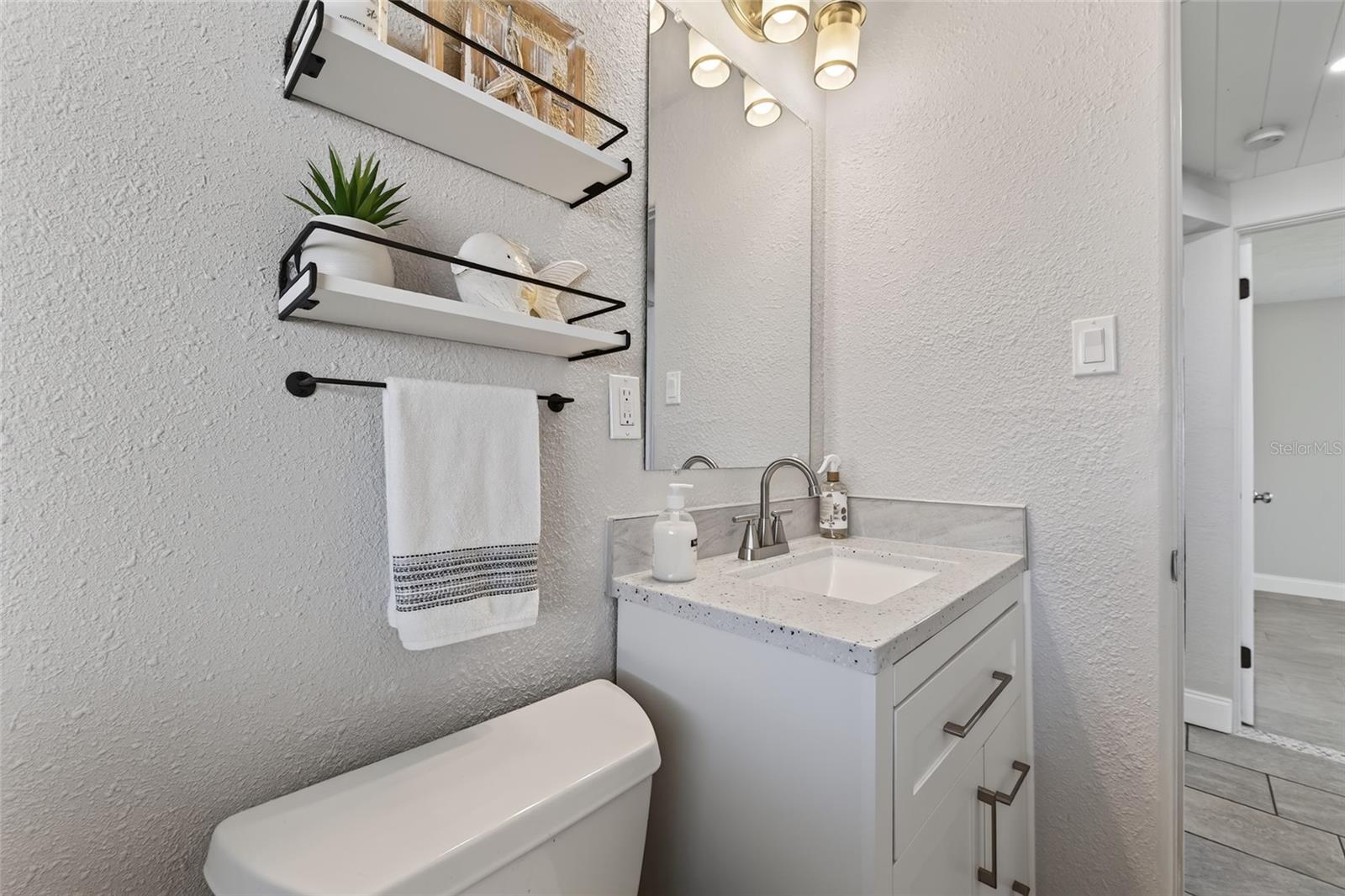 13309 CAROL DR — photo 27