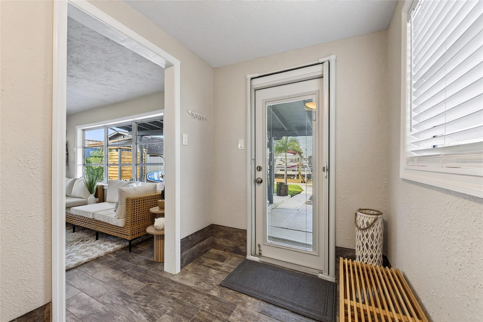 13309 CAROL DR — photo 32