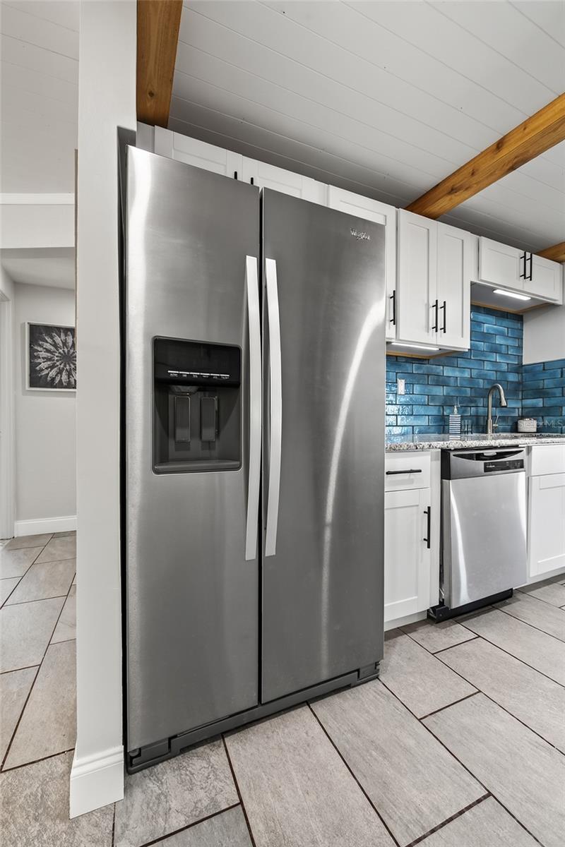13309 CAROL DR — photo 11