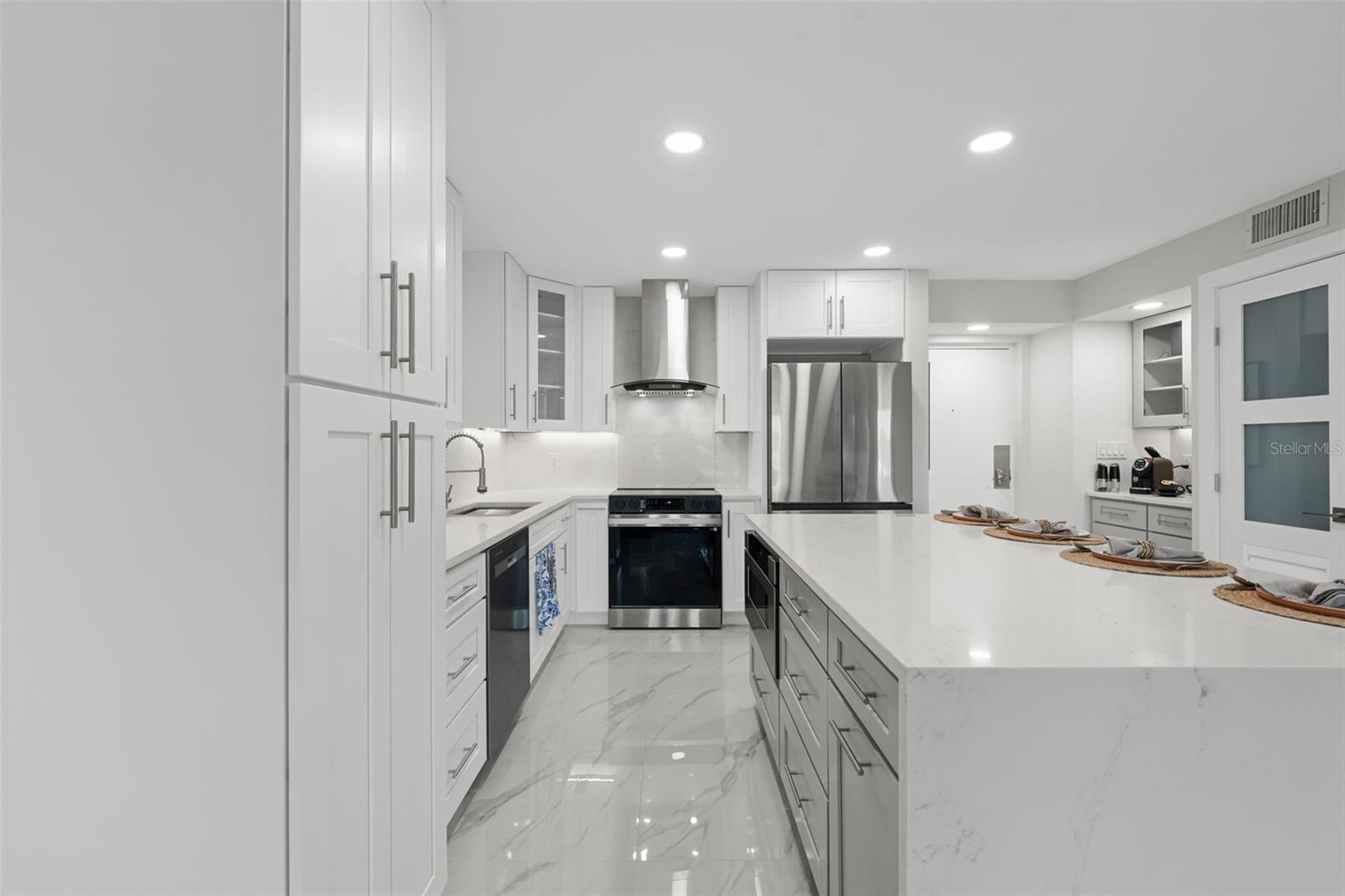 4900 BRITTANY DR S #405 — photo 7