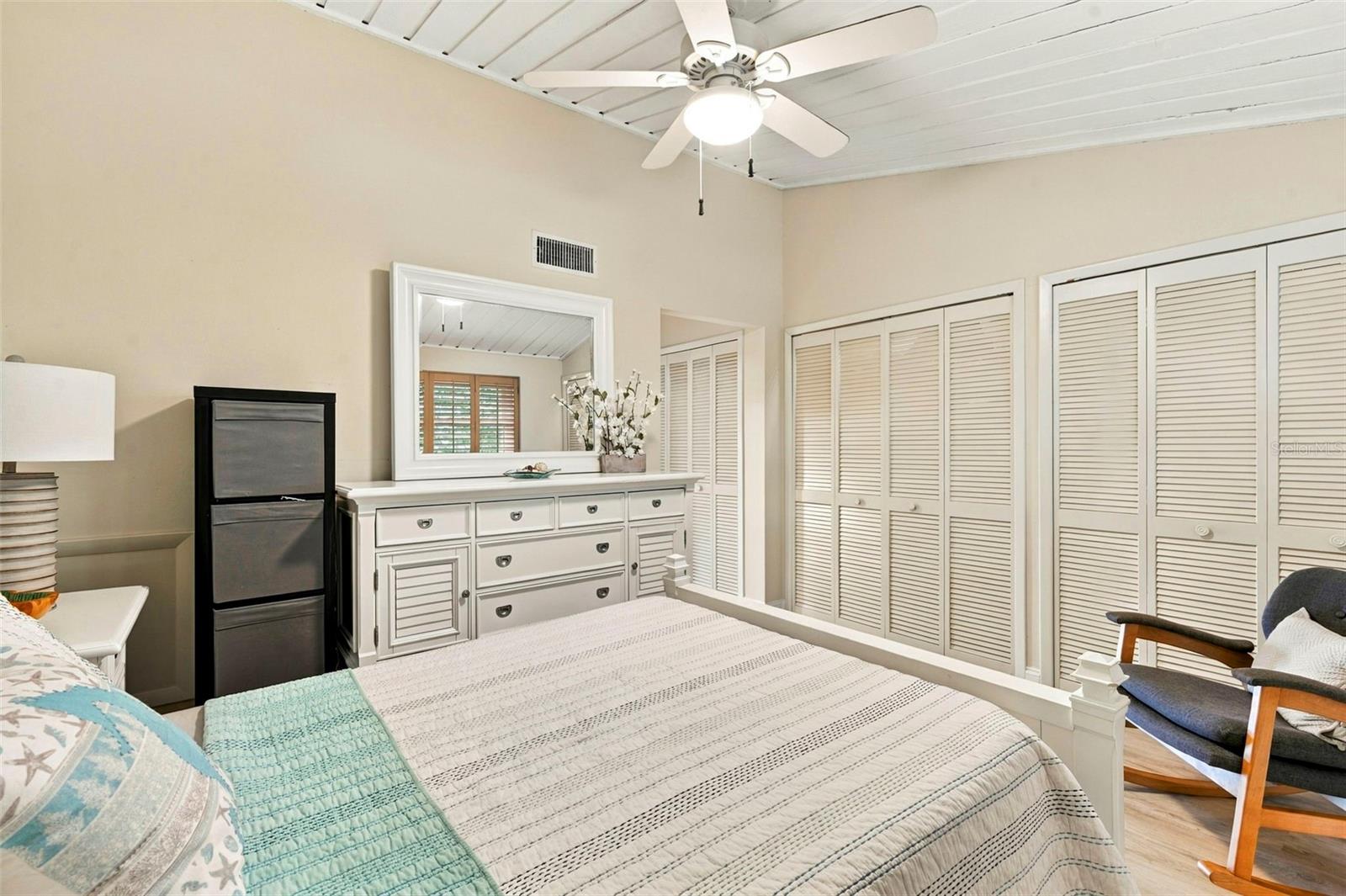 12148 CAPRI CIR — photo 22