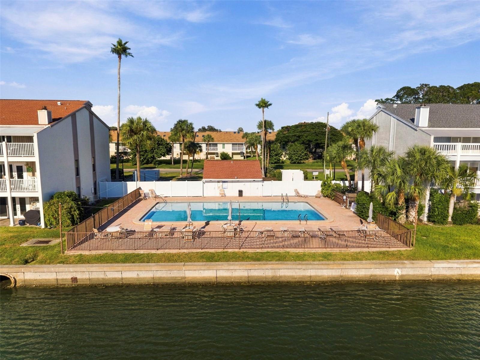 12148 CAPRI CIR — photo 46