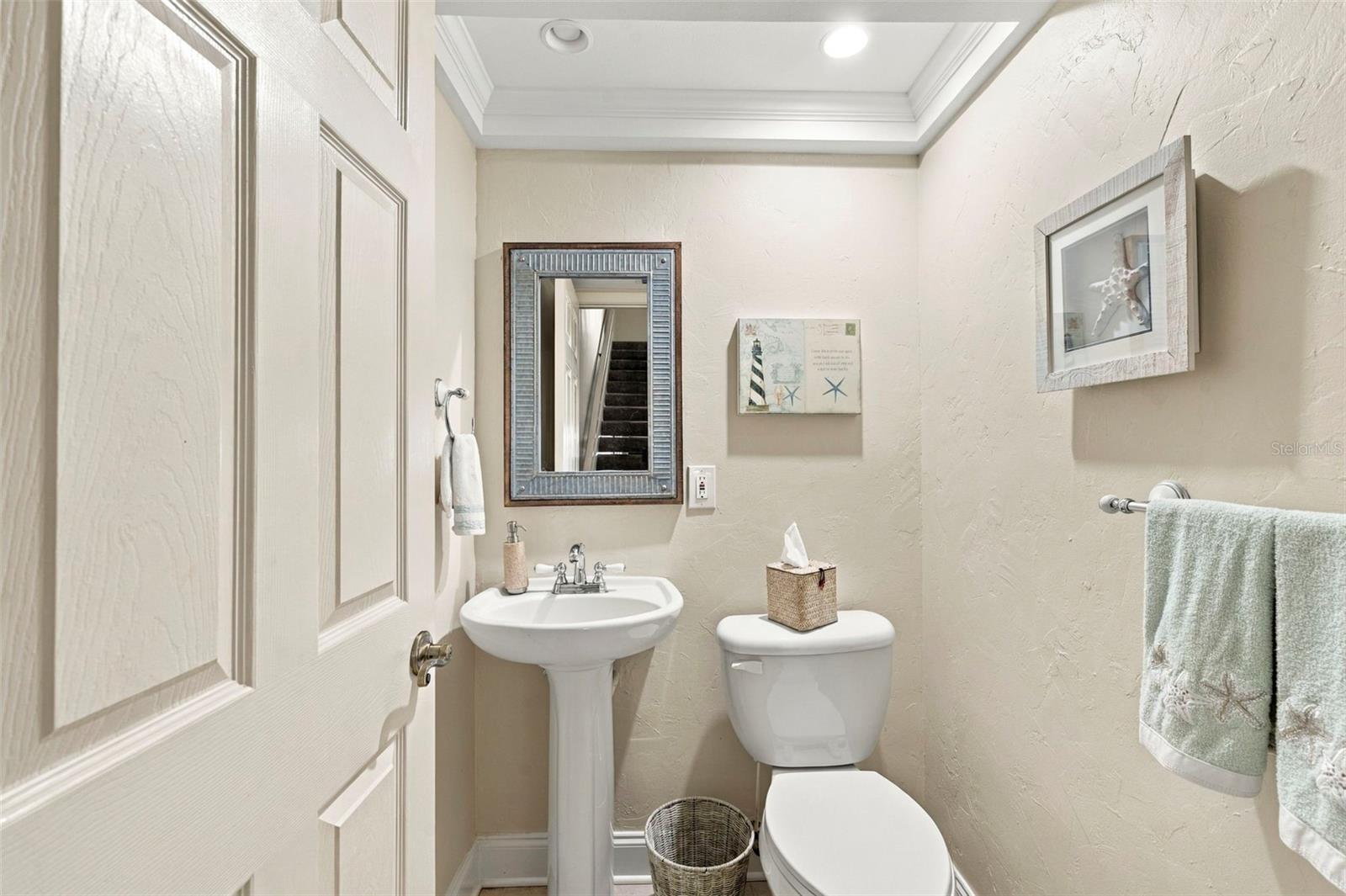12148 CAPRI CIR — photo 15