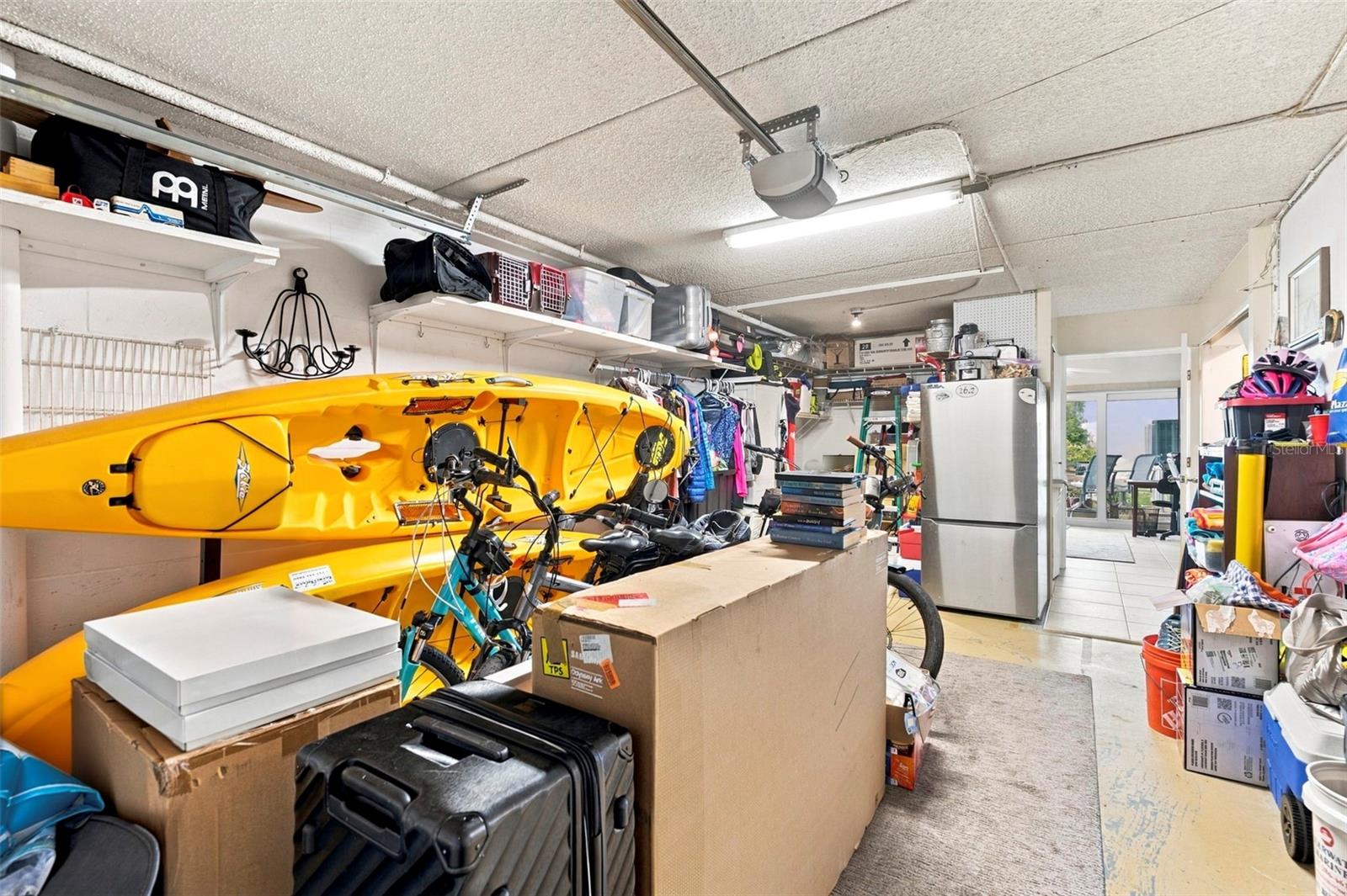 12148 CAPRI CIR — photo 44