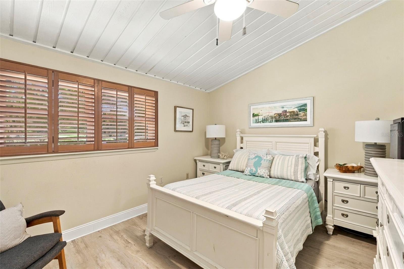 12148 CAPRI CIR — photo 23