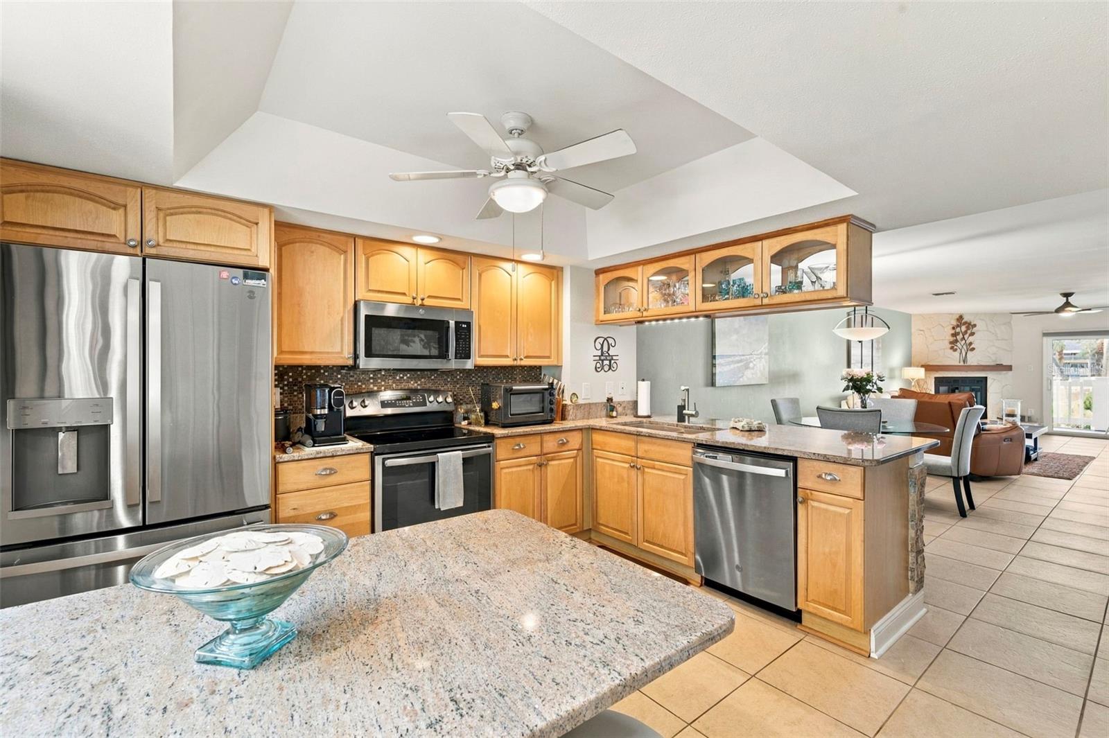 12148 CAPRI CIR — photo 14