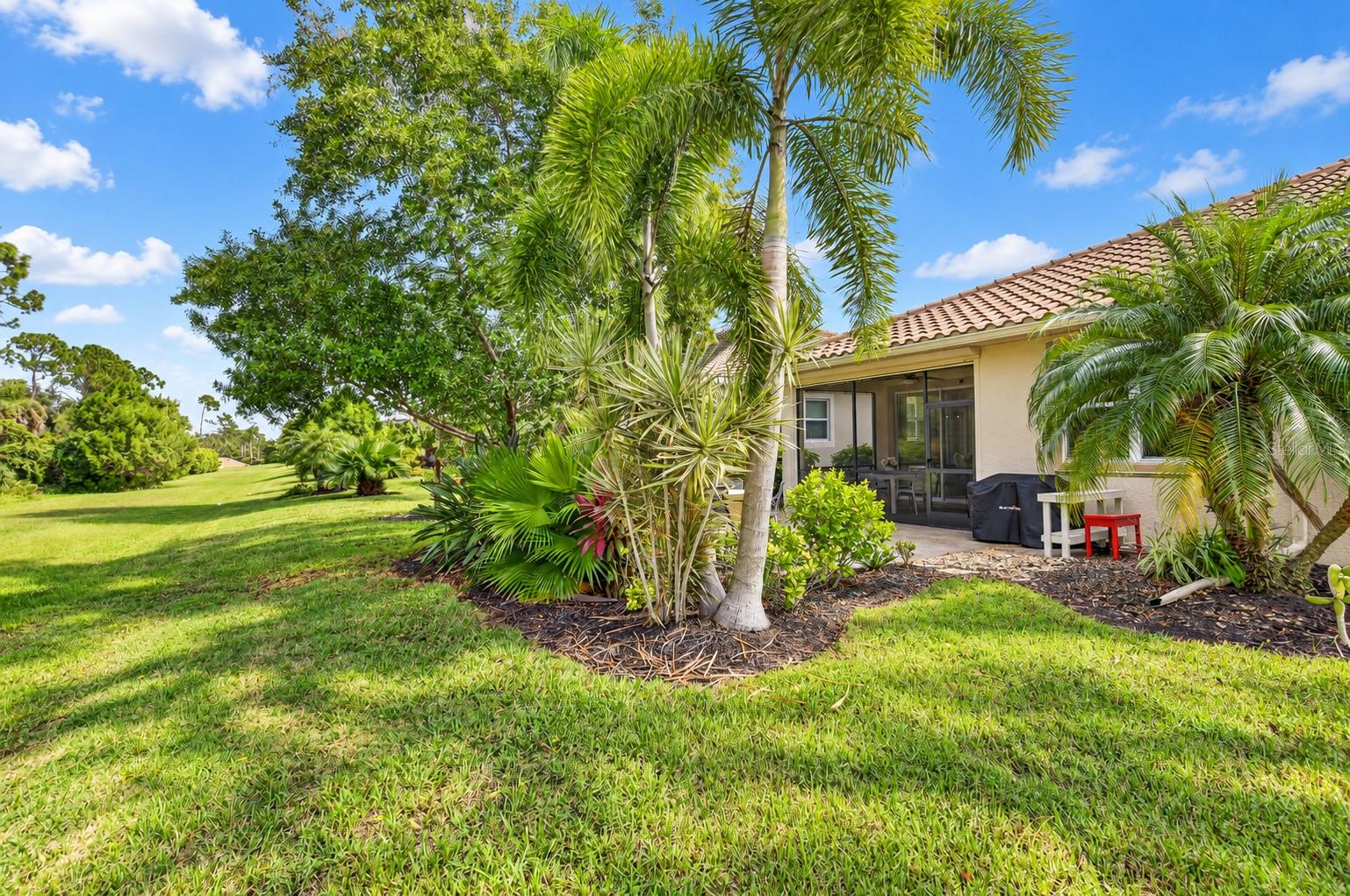 11910 TAPESTRY LN — photo 36