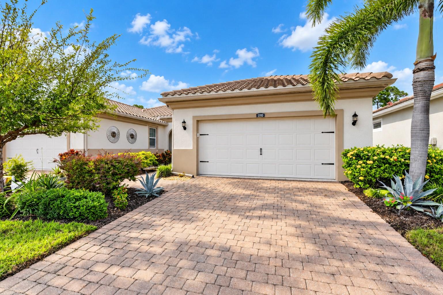 11910 TAPESTRY LN — photo 2