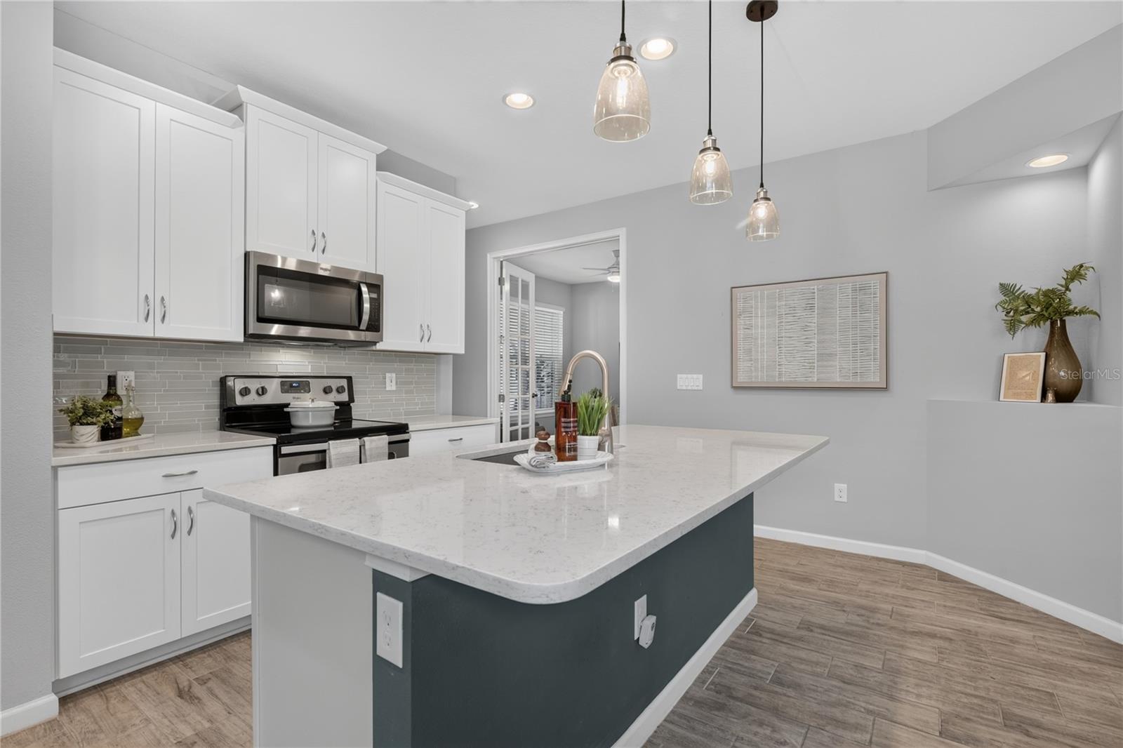 11910 TAPESTRY LN — photo 8