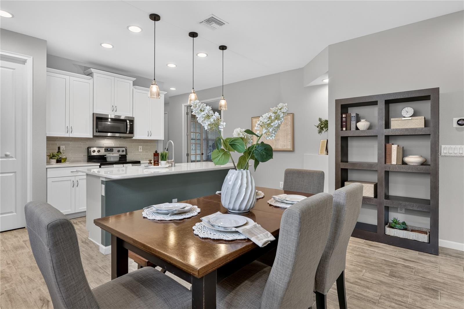 11910 TAPESTRY LN — photo 16