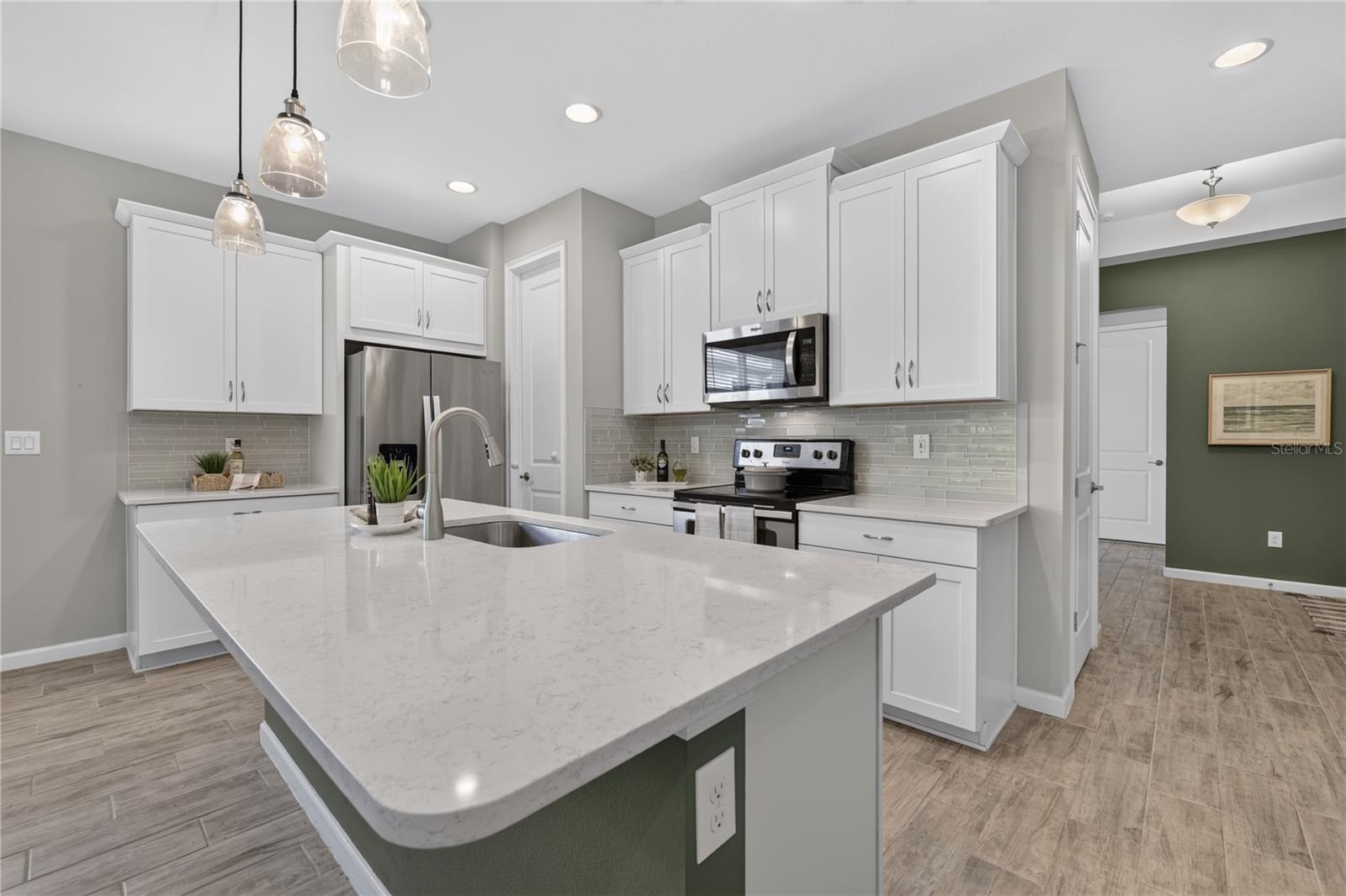11910 TAPESTRY LN — photo 9