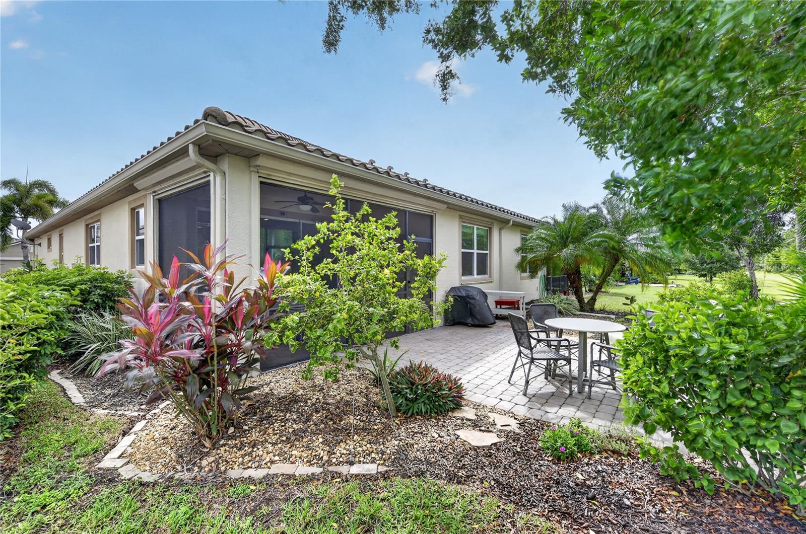11910 TAPESTRY LN — photo 35