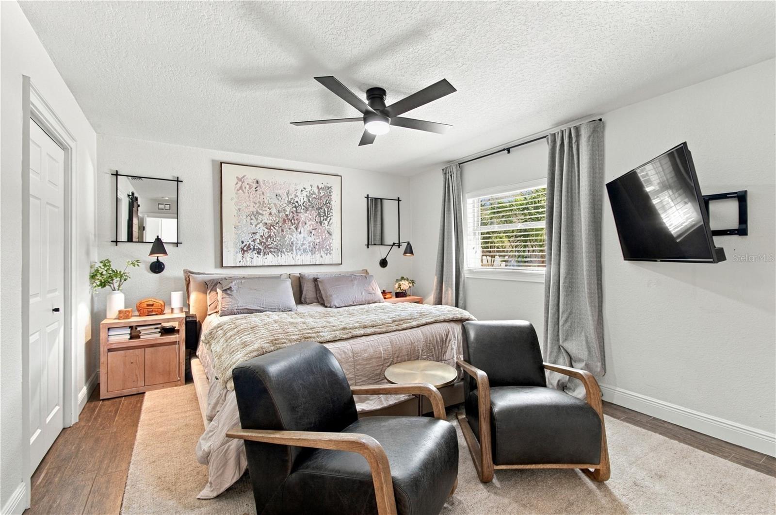 4613 S FERDINAND AVE — photo 23