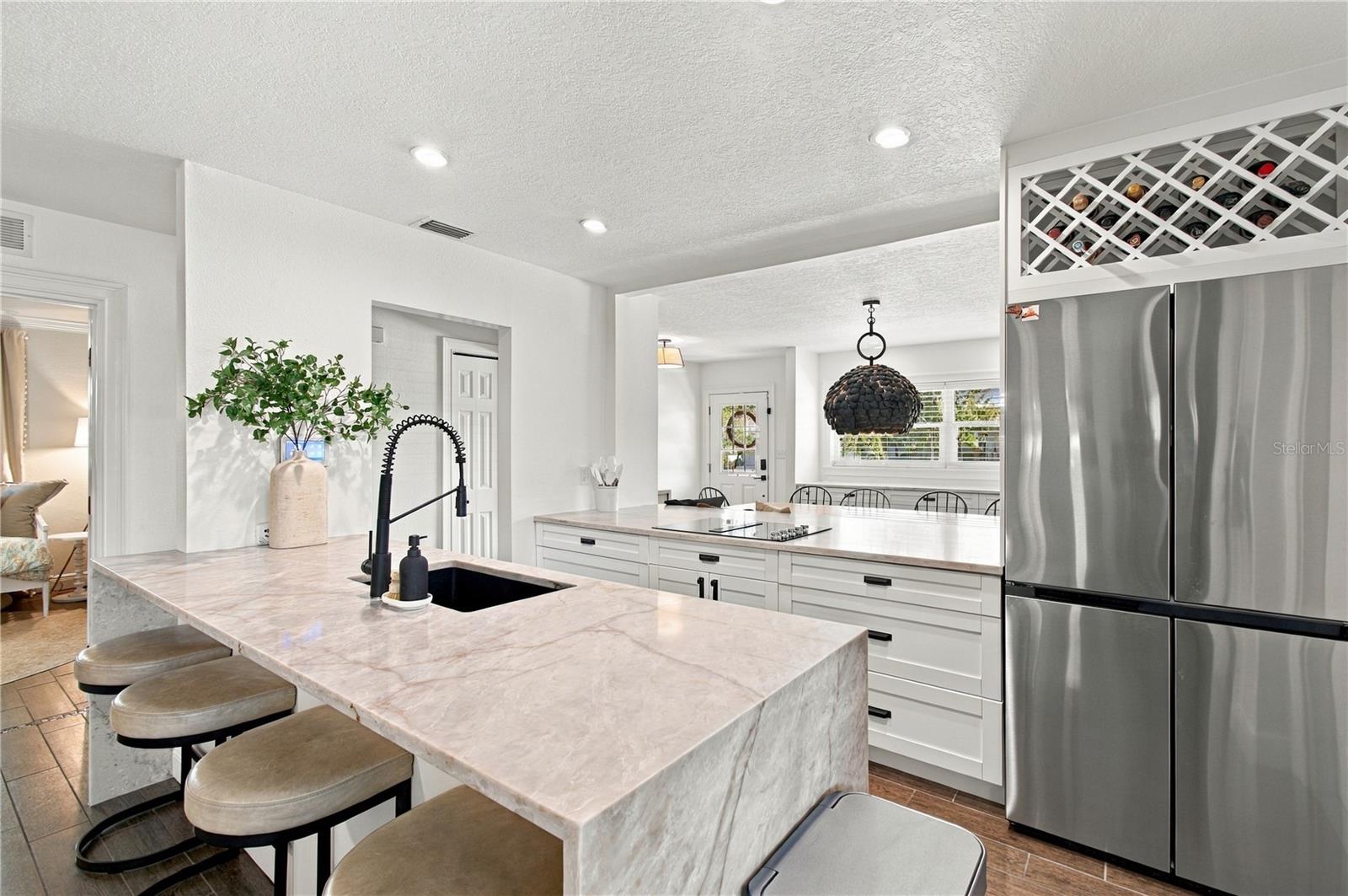 4613 S FERDINAND AVE — photo 12