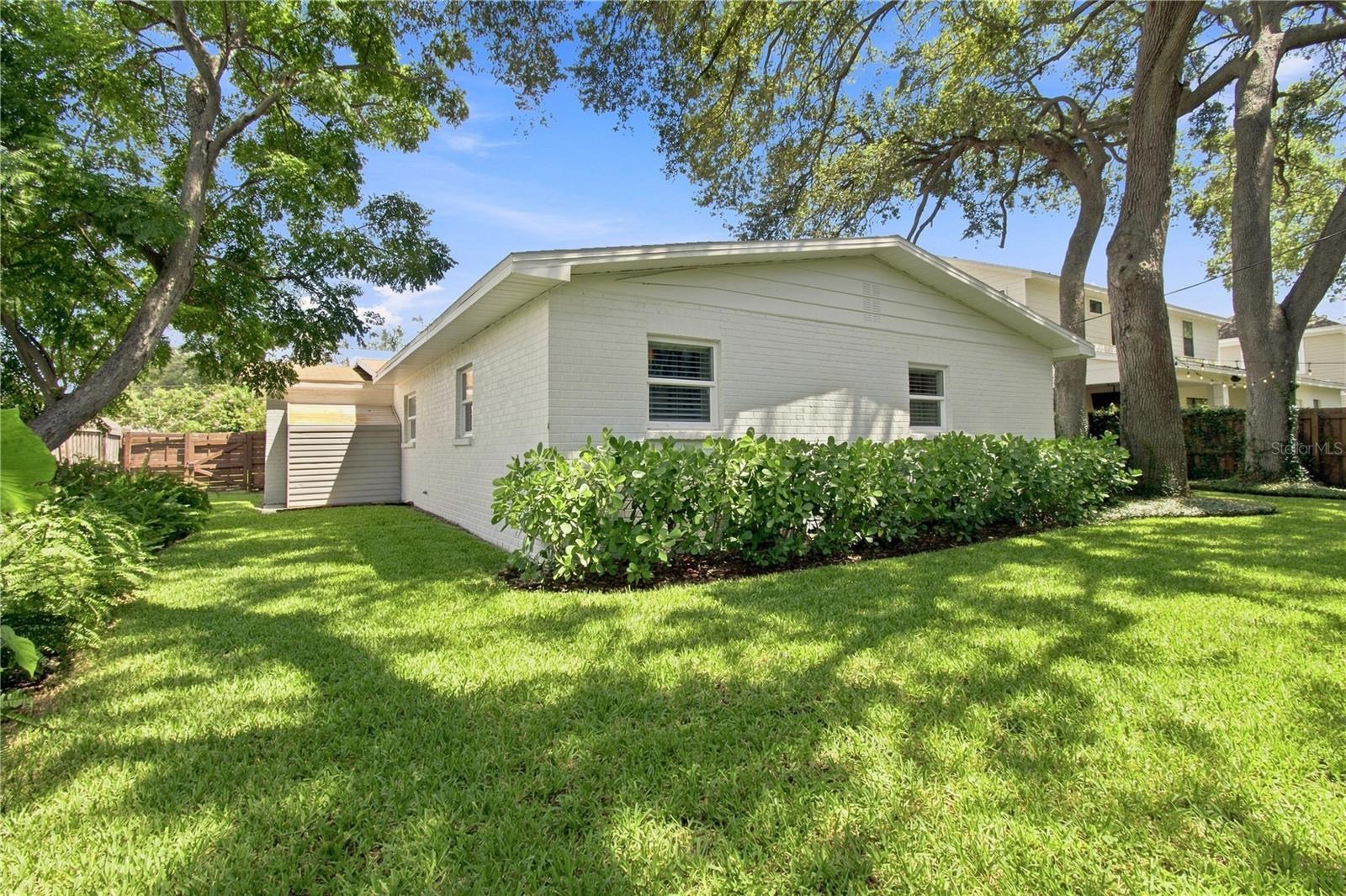 4613 S FERDINAND AVE — photo 43