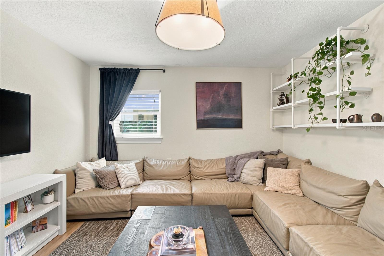 4613 S FERDINAND AVE — photo 29