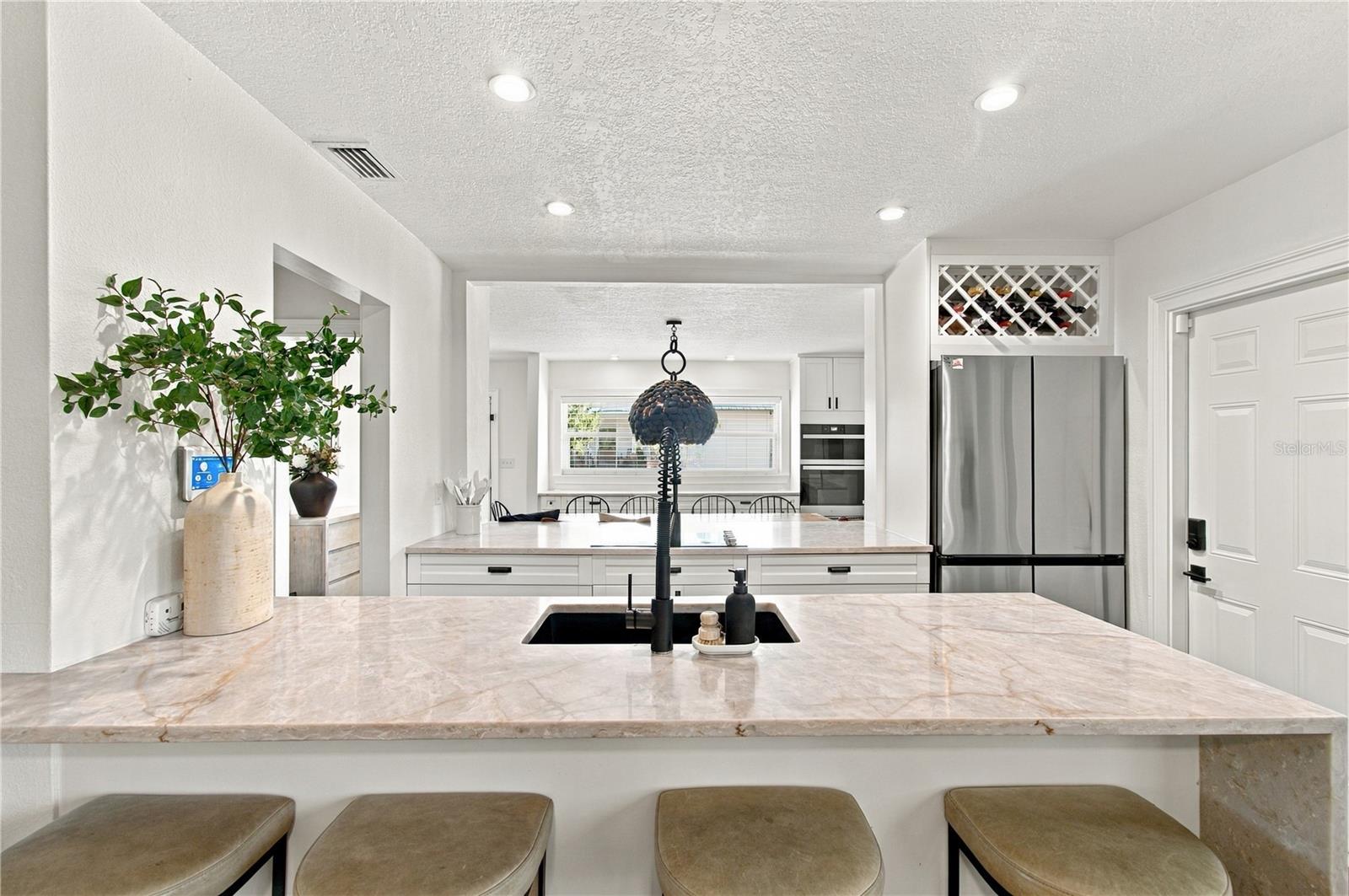 4613 S FERDINAND AVE — photo 16