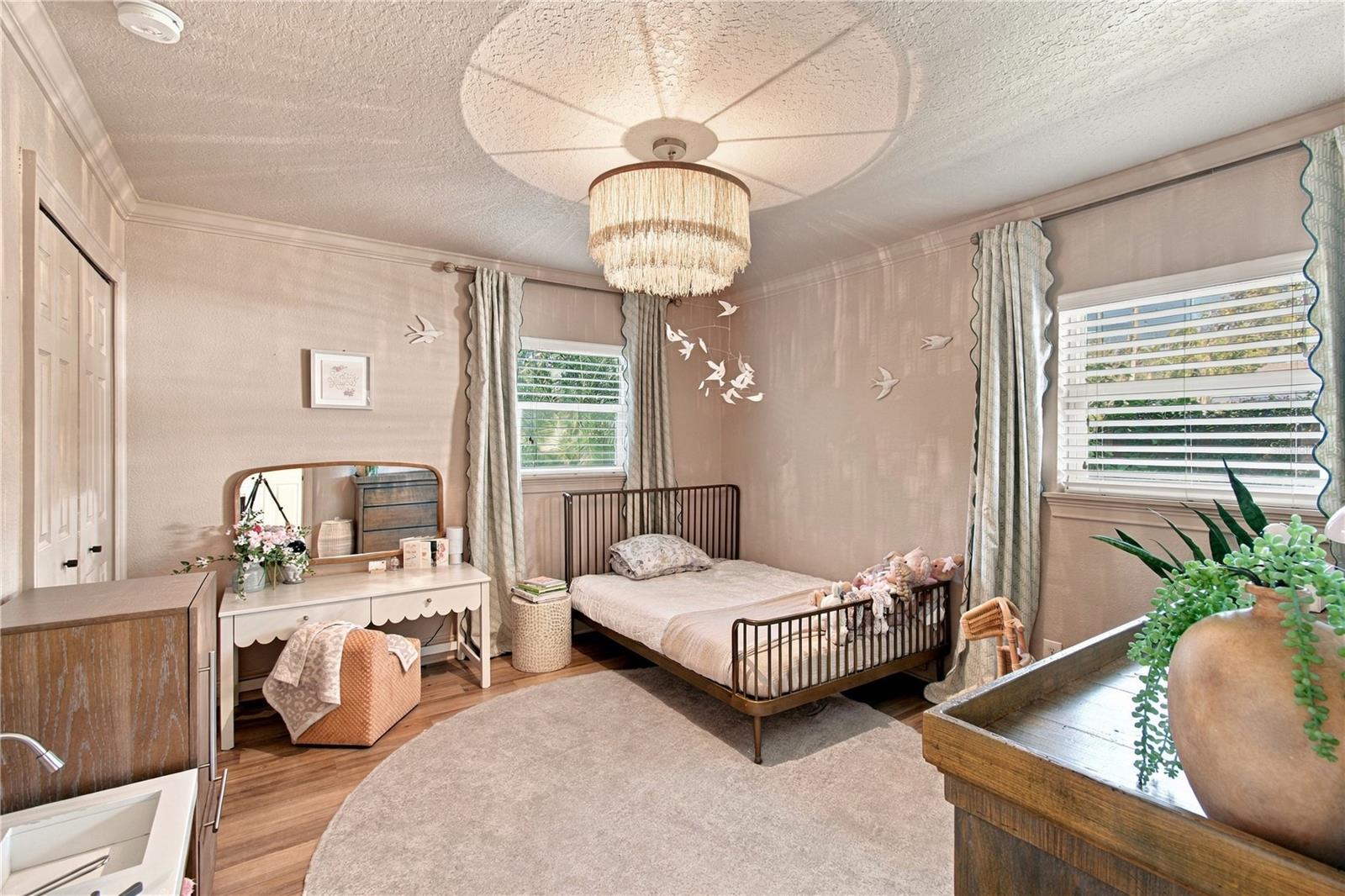 4613 S FERDINAND AVE — photo 30