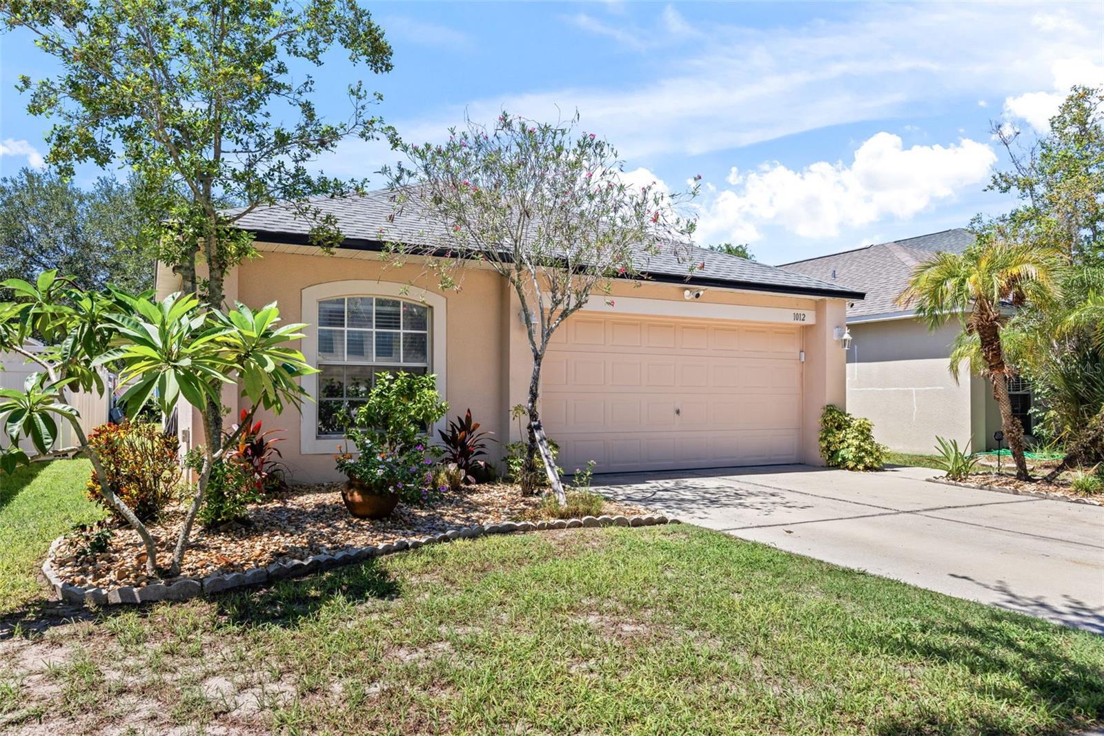 1012 BRENTON LEAF DR — photo 2