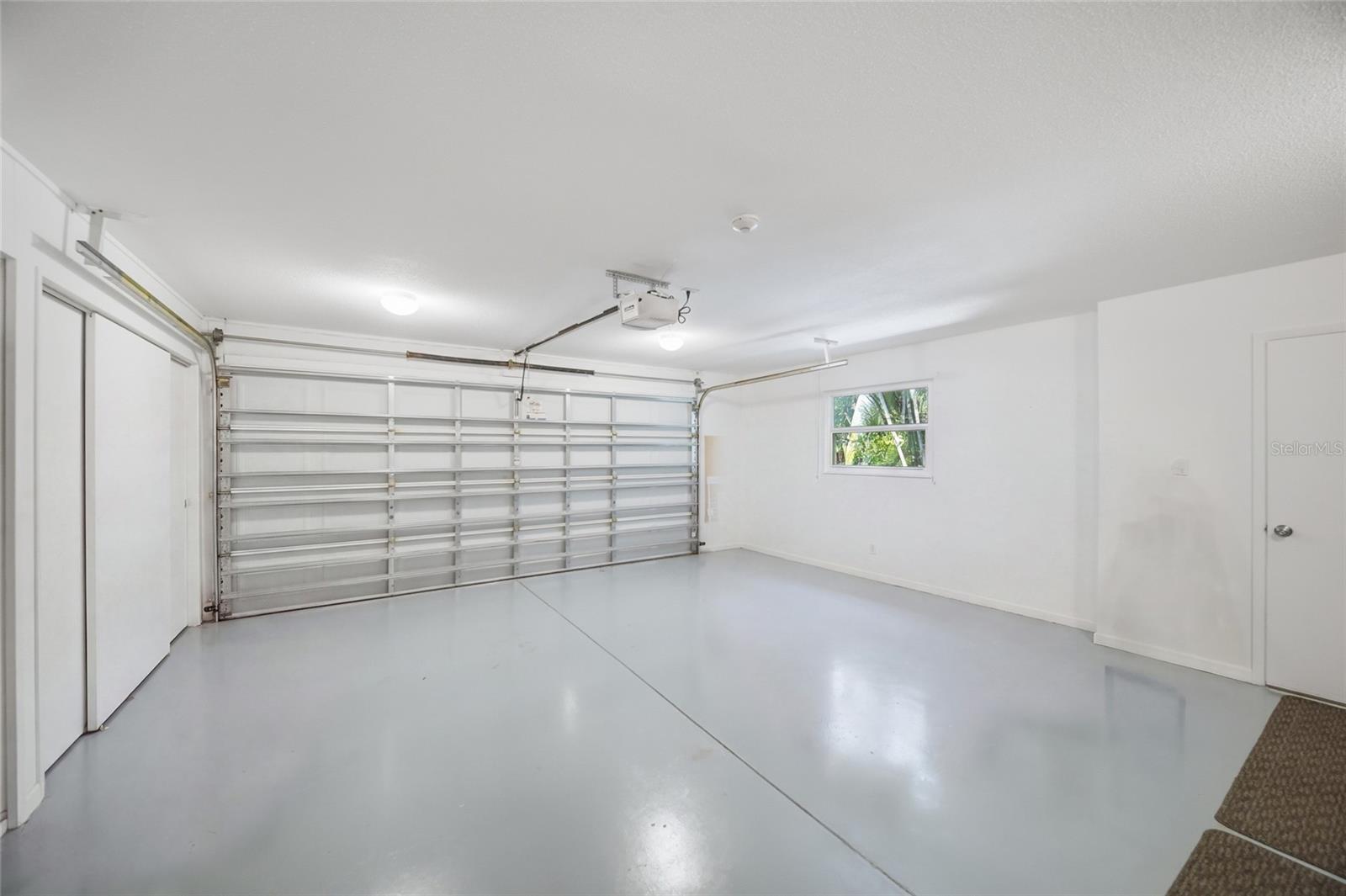 607 OWL WAY — photo 31